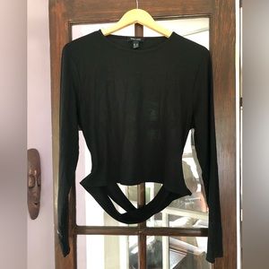 Women’s backless long sleeve t-shirt - size 12